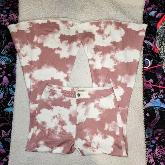 NWT Dolls Kill Trendy, Bad Ass Pink Clouds Stretchy Jeans - Picture 2 of 10